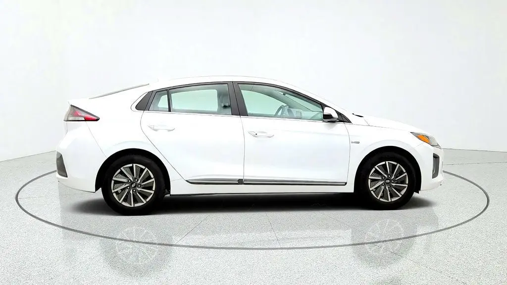 2020 Hyundai Ioniq - $12,995