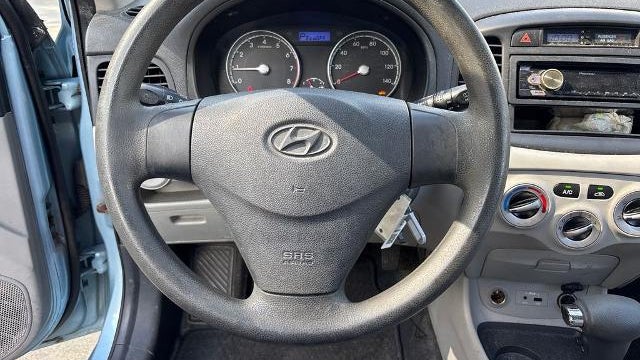 2011 Hyundai ACCENT GL
