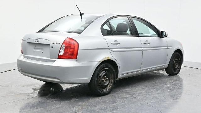 2010 Hyundai ACCENT GLS