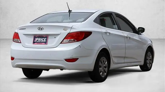 2017 Hyundai ACCENT SE