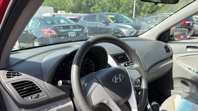 2013 Hyundai ACCENT GLS