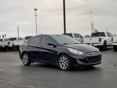 2017 Hyundai Accent SE 4DR Sedan 6A