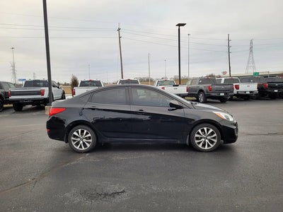 2017 Hyundai Accent SE 4DR Sedan 6A