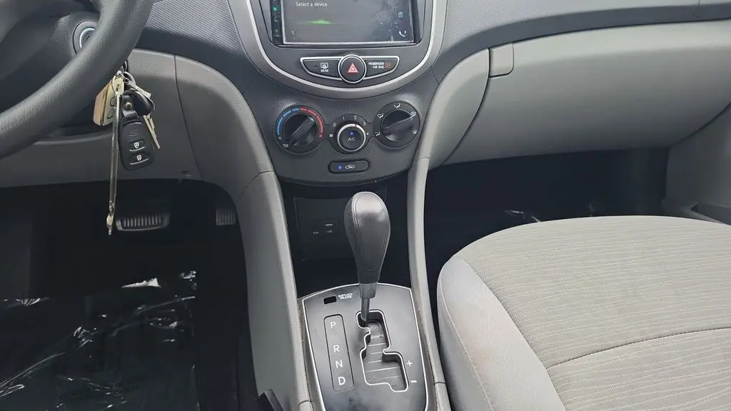 2016 Hyundai ACCENT SE