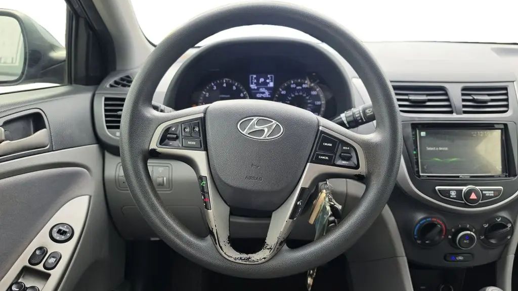 2016 Hyundai ACCENT SE
