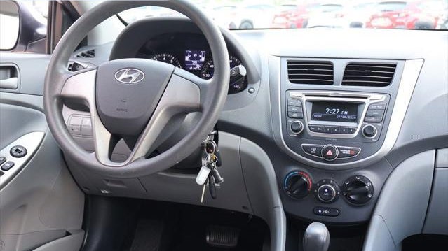 2017 Hyundai ACCENT SE