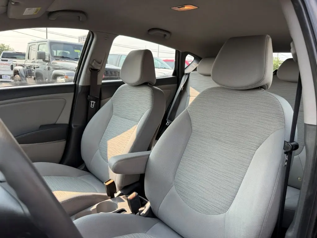 2015 Hyundai Accent - $6,999