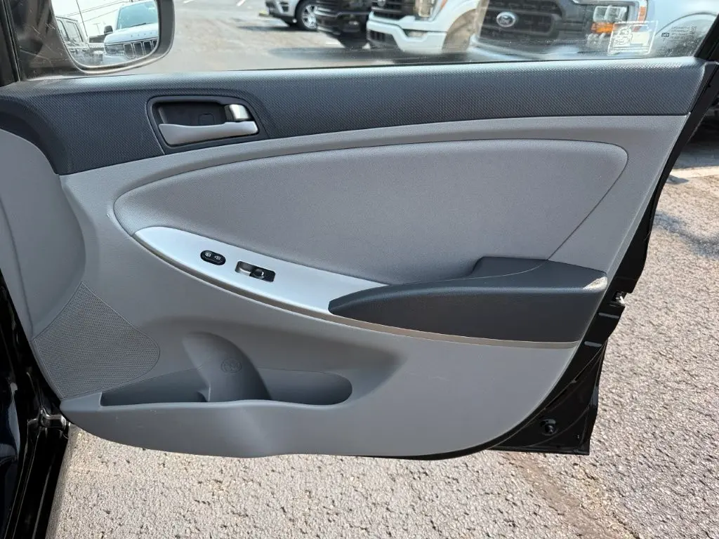 2015 Hyundai Accent - $6,999