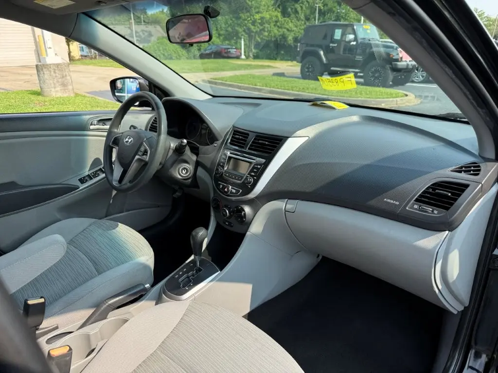 2015 Hyundai Accent - $6,999