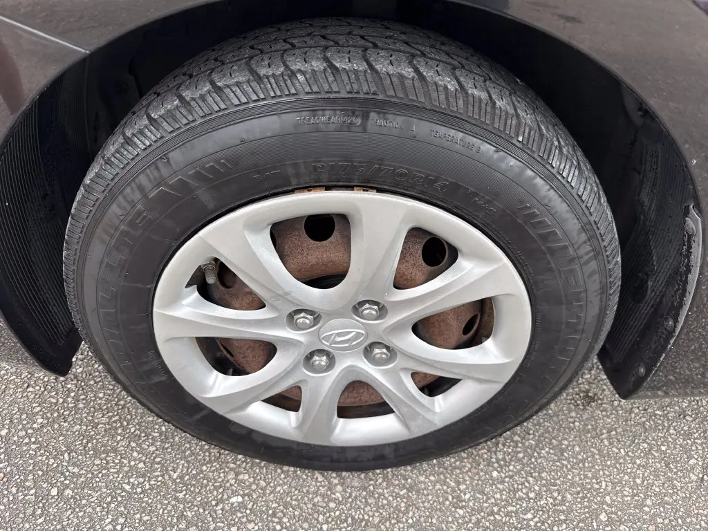 2014 Hyundai Accent - $8,901