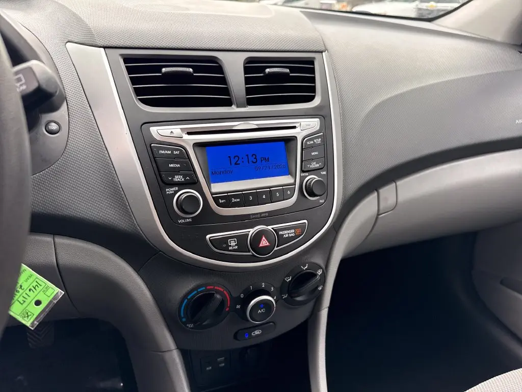 2014 Hyundai Accent - $8,901