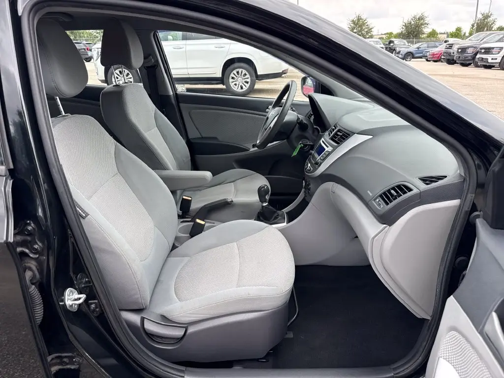 2014 Hyundai Accent - $8,901