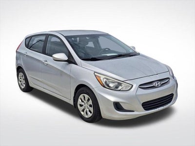 2017 Hyundai Accent SE 4DR Hatchback 6A