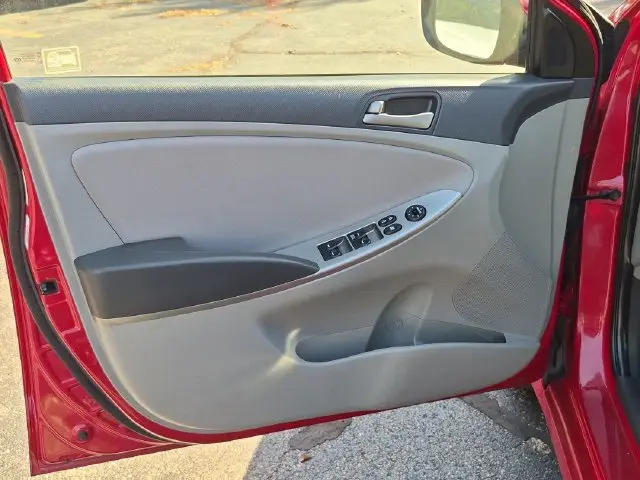 2017 Hyundai Accent - $7,999