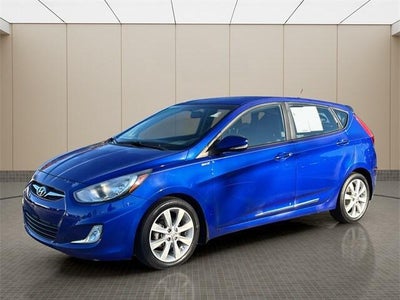 Photo of a 2013 Hyundai Accent SE 4DR Hatchback for sale