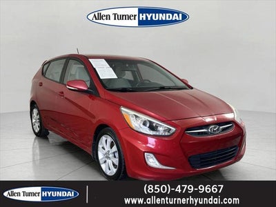 2014 Hyundai Accent SE 4DR Hatchback