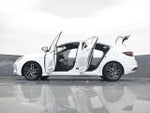 2020 Elantra Thumbnail 34