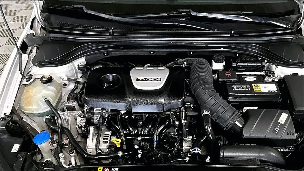 2018 Hyundai ELANTRA Sport