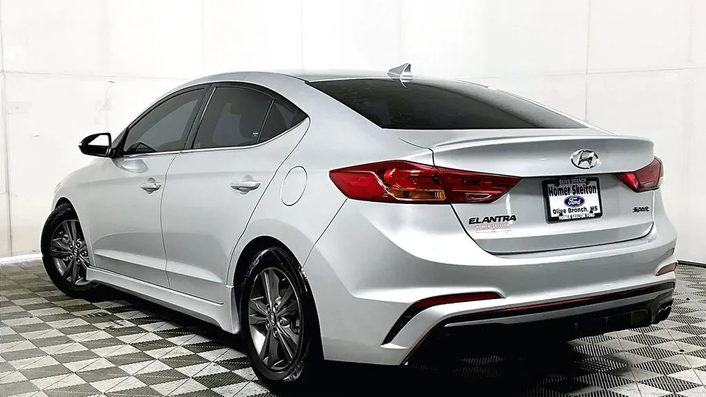 2018 Hyundai ELANTRA Sport
