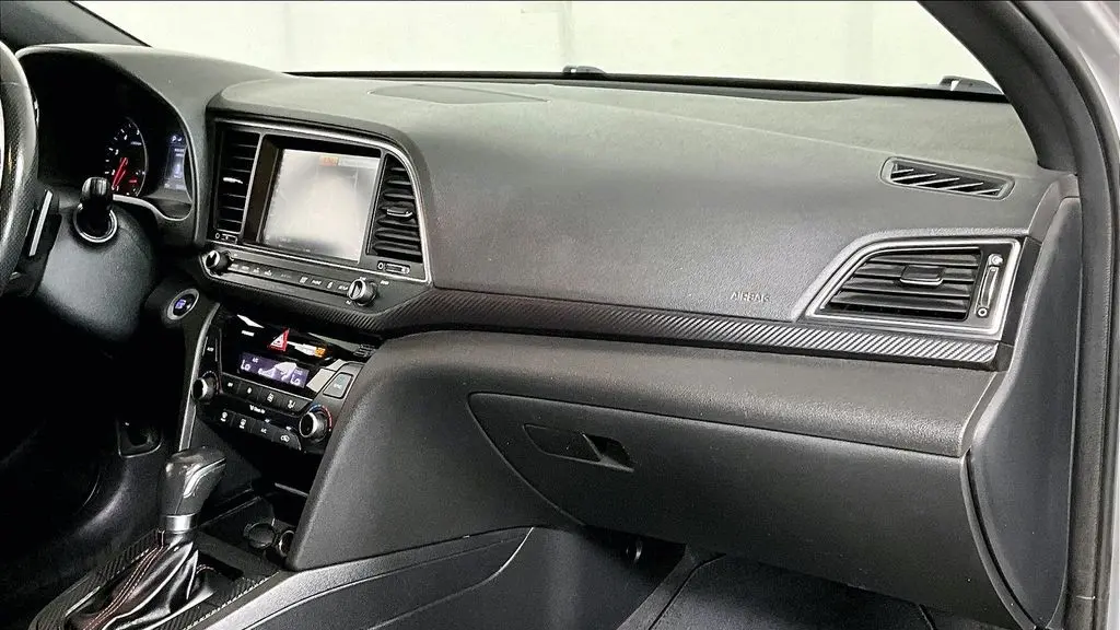 2018 Hyundai ELANTRA Sport