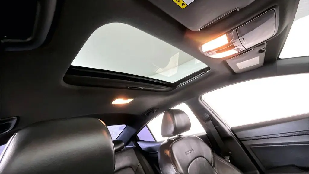 2018 Hyundai ELANTRA Sport
