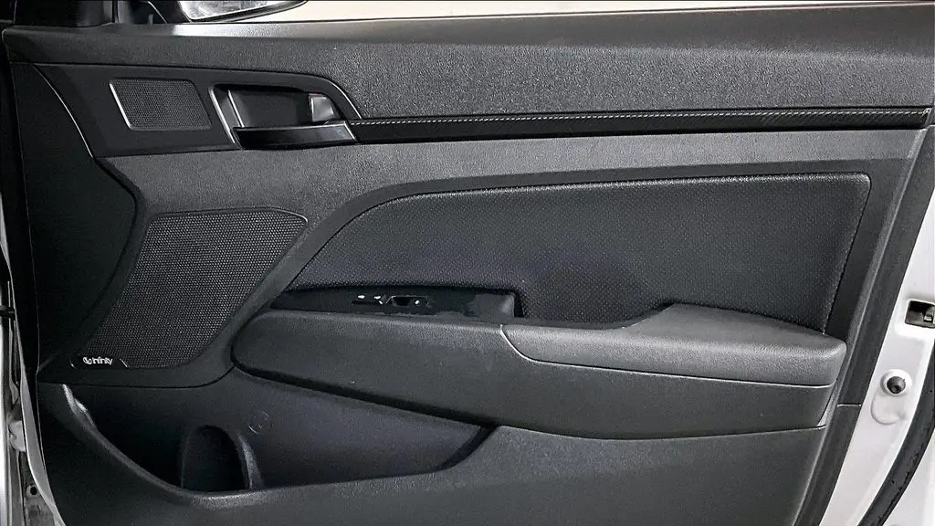 2018 Hyundai ELANTRA Sport