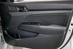 2018 Elantra Thumbnail 23