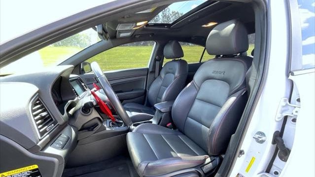 2018 Hyundai ELANTRA Sport