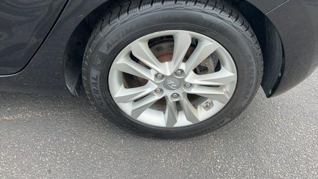 2013 Hyundai ELANTRA GT Base
