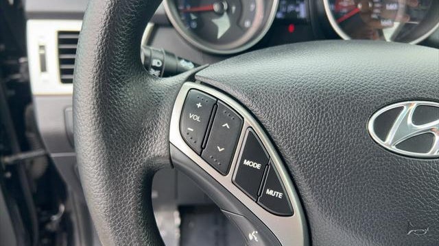 2013 Hyundai ELANTRA GT Base