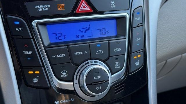 2013 Hyundai ELANTRA GT Base