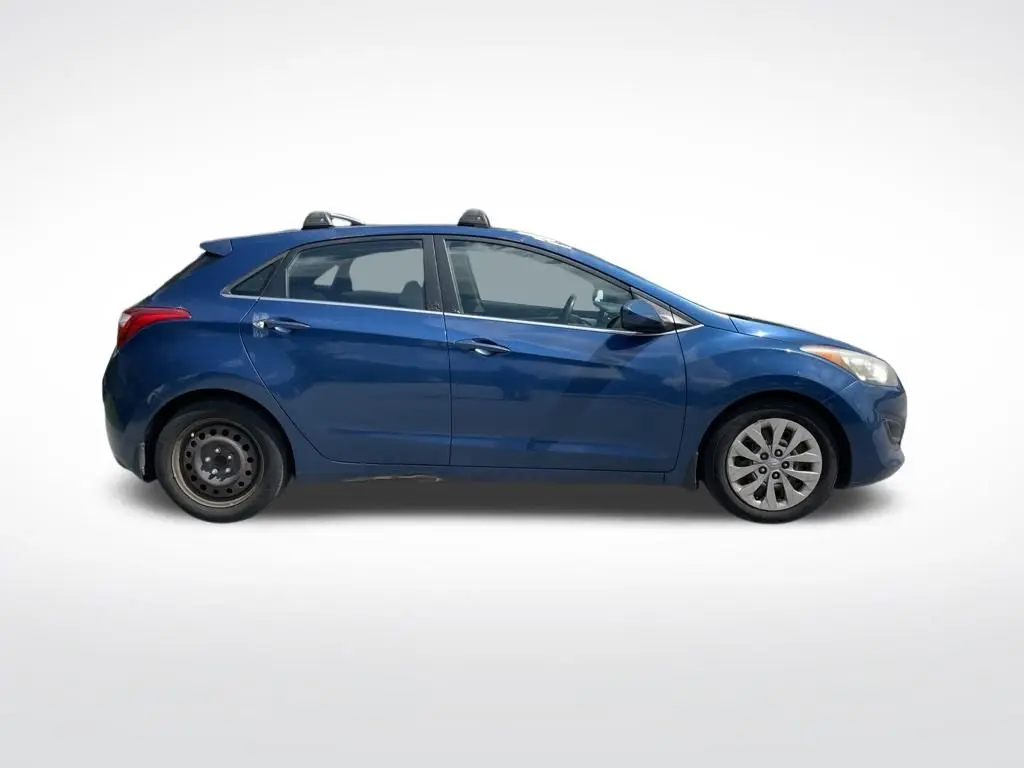 2016 Hyundai Elantra - $2,999