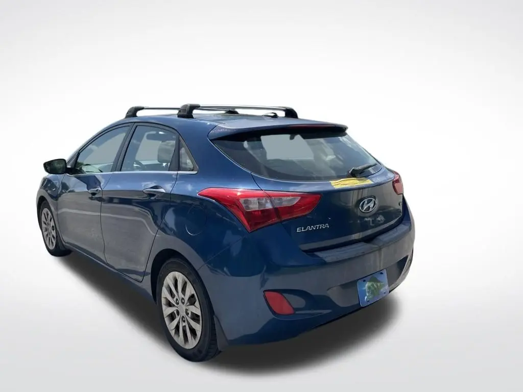 2016 Hyundai Elantra - $2,999