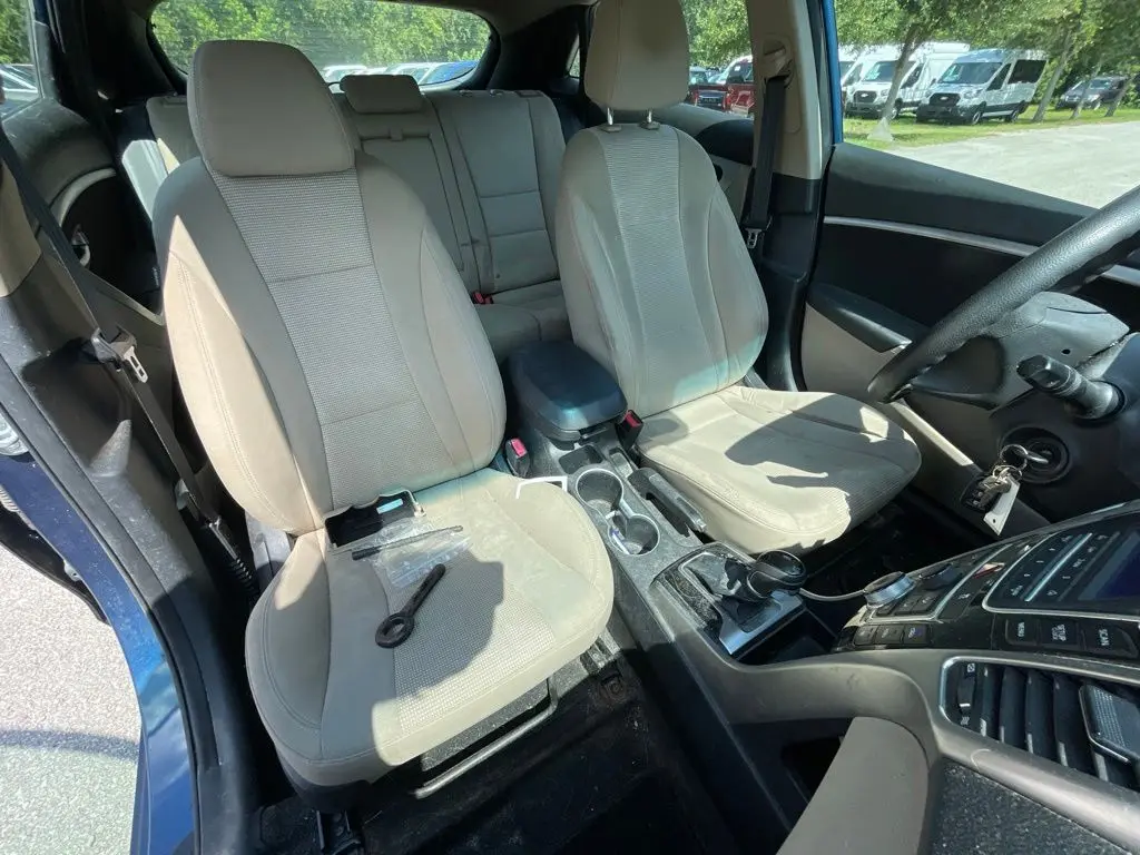 2016 Hyundai Elantra - $2,999