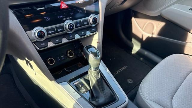 2020 Hyundai ELANTRA SE