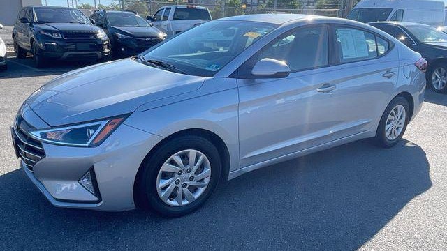 2020 Hyundai ELANTRA SE