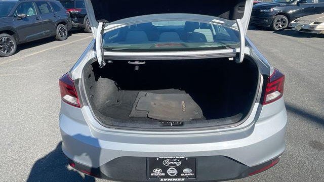 2020 Hyundai ELANTRA SE