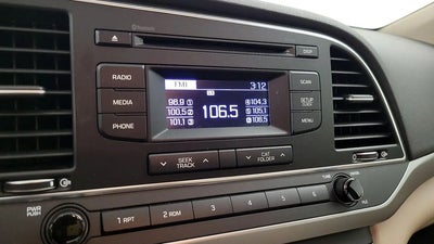 Photo of a 2017 Hyundai Elantra SE 4DR Sedan 6M for sale