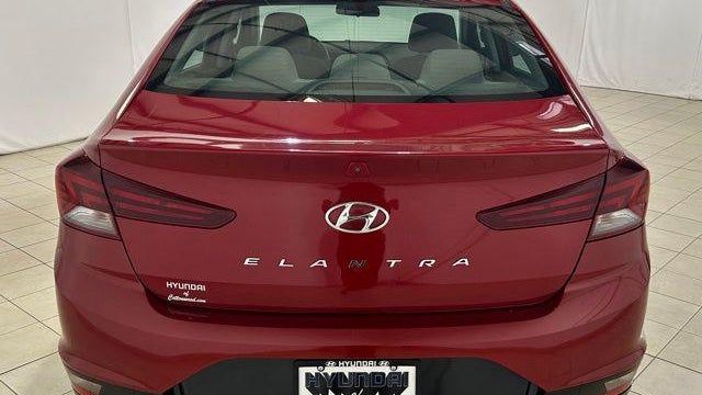 2019 Hyundai ELANTRA SEL