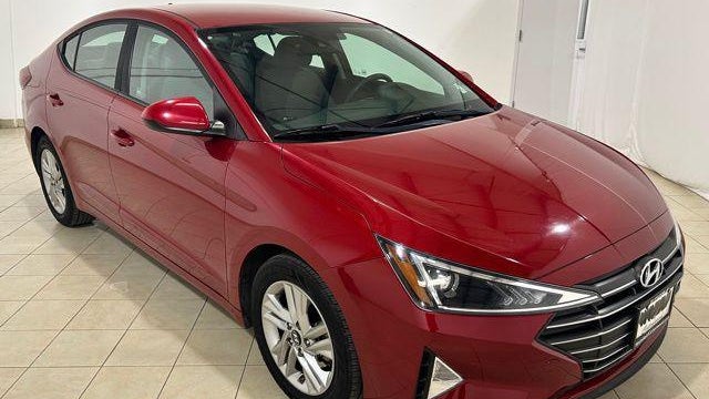 2019 Hyundai ELANTRA SEL