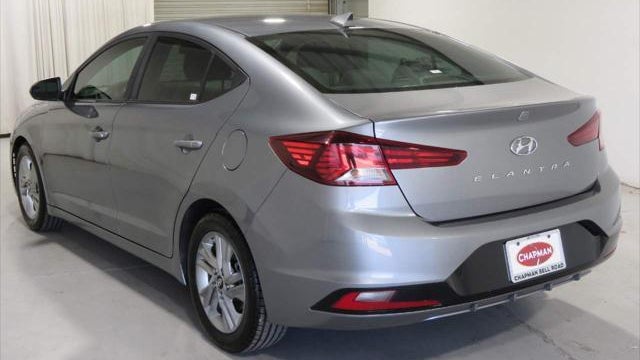 2019 Hyundai ELANTRA SE