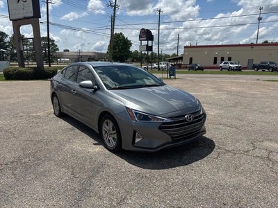 Photo of a 2019 Hyundai Elantra SE 4DR Sedan 6M for sale