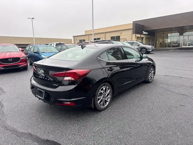 2019 Hyundai Elantra - $11,618