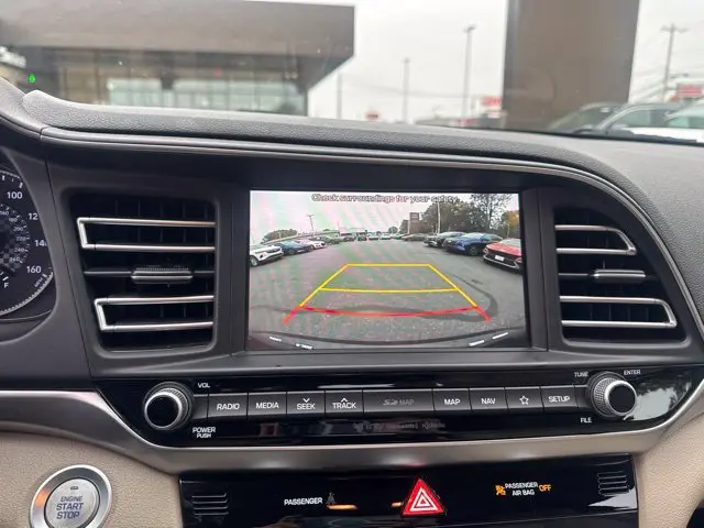 2019 Hyundai Elantra - $11,618