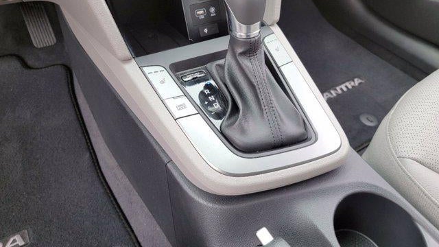 2020 Hyundai ELANTRA Limited