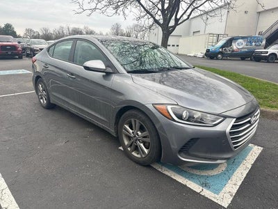 2017 Hyundai Elantra SE 4DR Sedan 6M