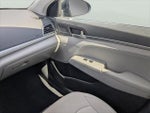 2017 Elantra Thumbnail 16