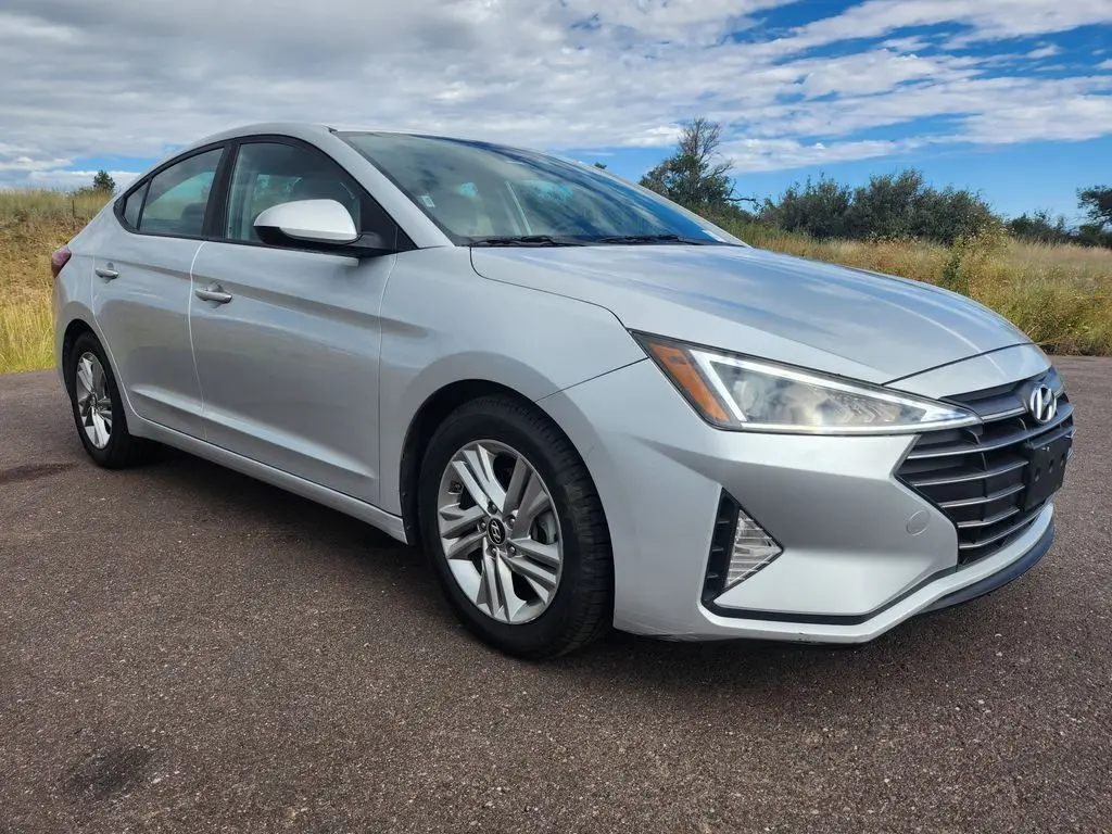 2019 Hyundai Elantra - $14,436