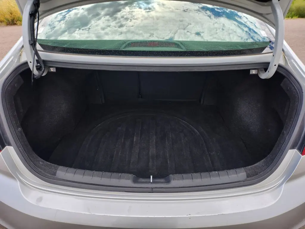 2019 Hyundai Elantra - $14,436