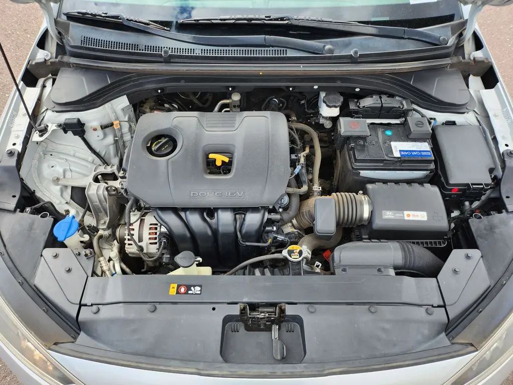 2019 Hyundai Elantra - $14,436